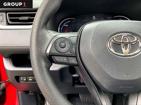 Used 2025 Toyota RAV4 LE AWD/4WD image 24