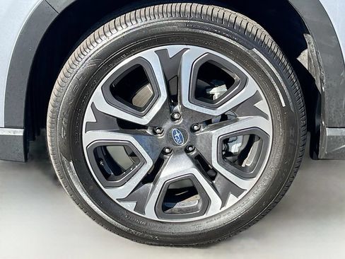 Used 2025 Subaru Ascent Limited w/ Popular Package #2 AWD/4WD image 34