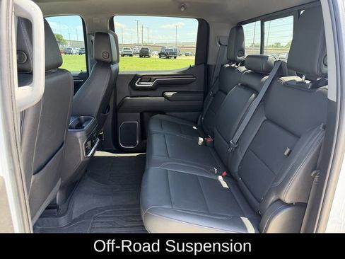 Used 2023 GMC Sierra 1500 SLT AWD/4WD image 34