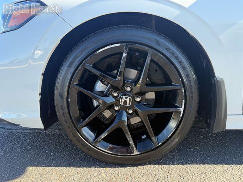 Certified 2025 Honda Civic Sport image 11