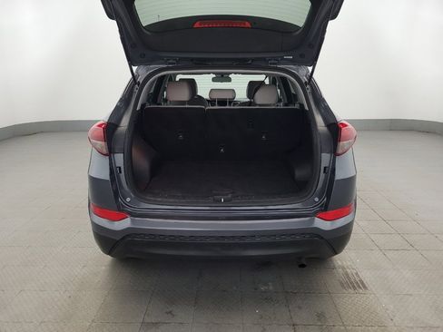 Used 2018 Hyundai Tucson SE AWD/4WD image 29