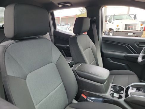 Used 2023 Chevrolet Colorado Trail Boss w/ Technology Package image 12