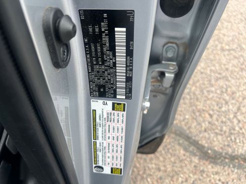 Used 2025 Toyota Corolla Cross LE image 29