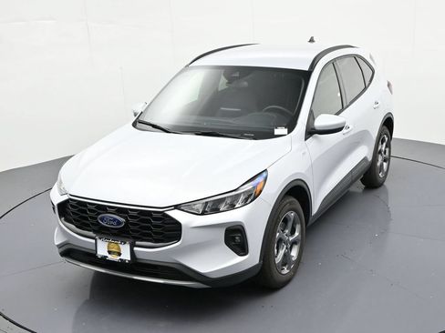 New 2026 Ford Escape ST-Line Select w/ Class II Trailer Tow Package AWD/4WD image 17