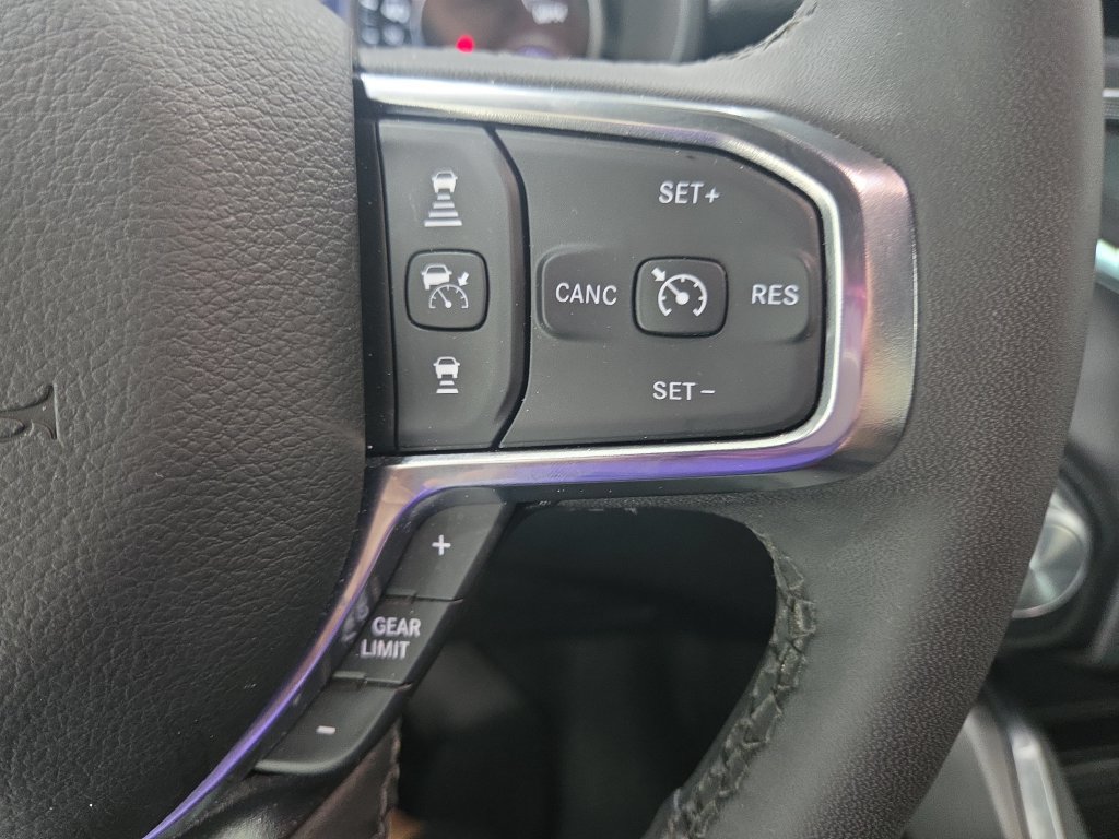 Used 2026 RAM 1500 Laramie AWD/4WD image 34