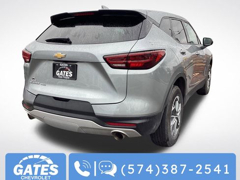Used 2025 Chevrolet Blazer LT image 8