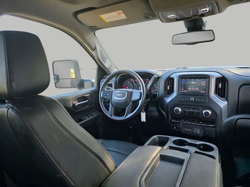 Used 2023 GMC Sierra 3500 Pro w/ Gooseneck/5TH Wheel Package image 10