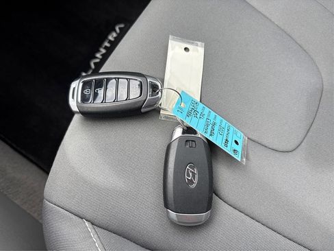 Certified 2023 Hyundai Elantra SEL w/ Convenience Package FWD image 37