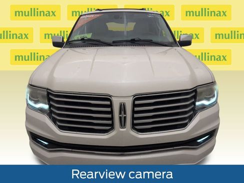 Used 2015 Lincoln Navigator L 2WD image 13