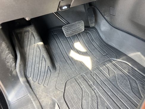 Used 2023 GMC Sierra 1500 Denali Ultimate image 17