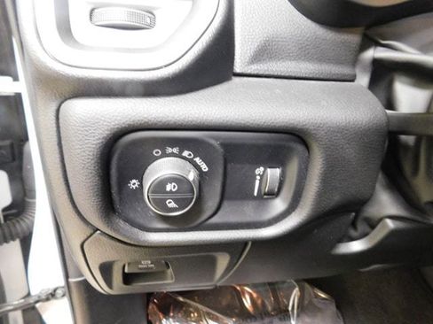 Used 2023 RAM 1500 Big Horn image 16