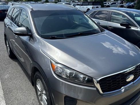 Used 2019 Kia Sorento FWD w/ LX Convenience Package image 7