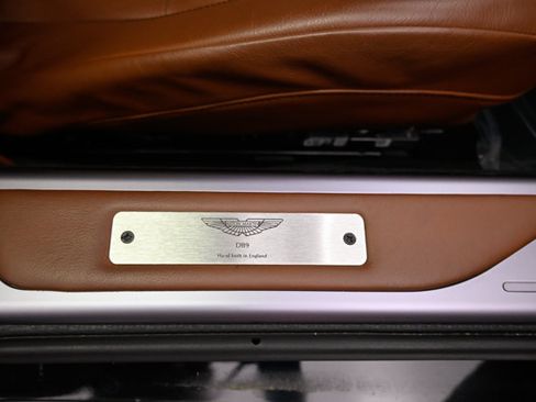 Used 2009 Aston Martin DB9 Coupe RWD image 12