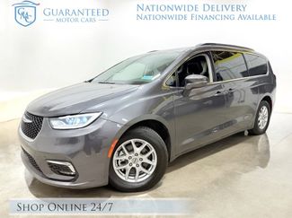 Used 2022 Chrysler Pacifica Touring-L video 1