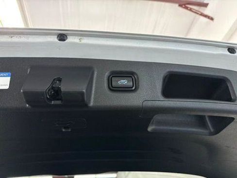 Used 2019 Hyundai Santa Fe SEL FWD image 25