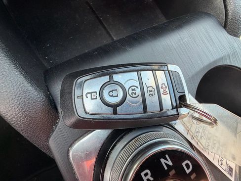 Used 2020 Ford Escape SEL FWD image 18