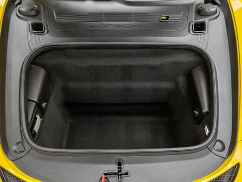 Used 2024 Porsche 718 Cayman GT4 RS image 16