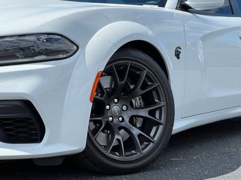 Used 2022 Dodge Charger SRT Hellcat w/ Harman/Kardon Audio Group RWD image 2