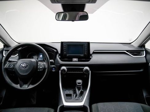Used 2022 Toyota RAV4 XLE image 26