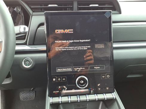 New 2026 GMC Terrain Elevation w/ LPO, Floor Liner Package image 19