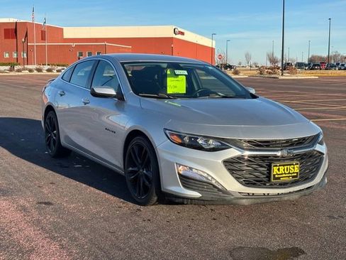 Used 2021 Chevrolet Malibu LT w/ Sport Edition image 19