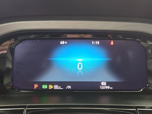 Certified 2024 Volkswagen Atlas Cross Sport SE w/ Panoramic Sunroof Package image 15