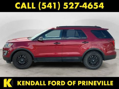 Used 2017 Ford Explorer Sport AWD/4WD image 2