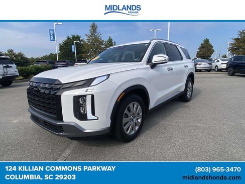 Used 2025 Hyundai Palisade SEL FWD image 3