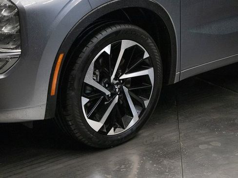 Used 2022 Mitsubishi Outlander SEL image 7