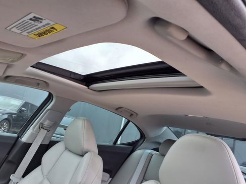 Used 2015 Acura TLX FWD image 10