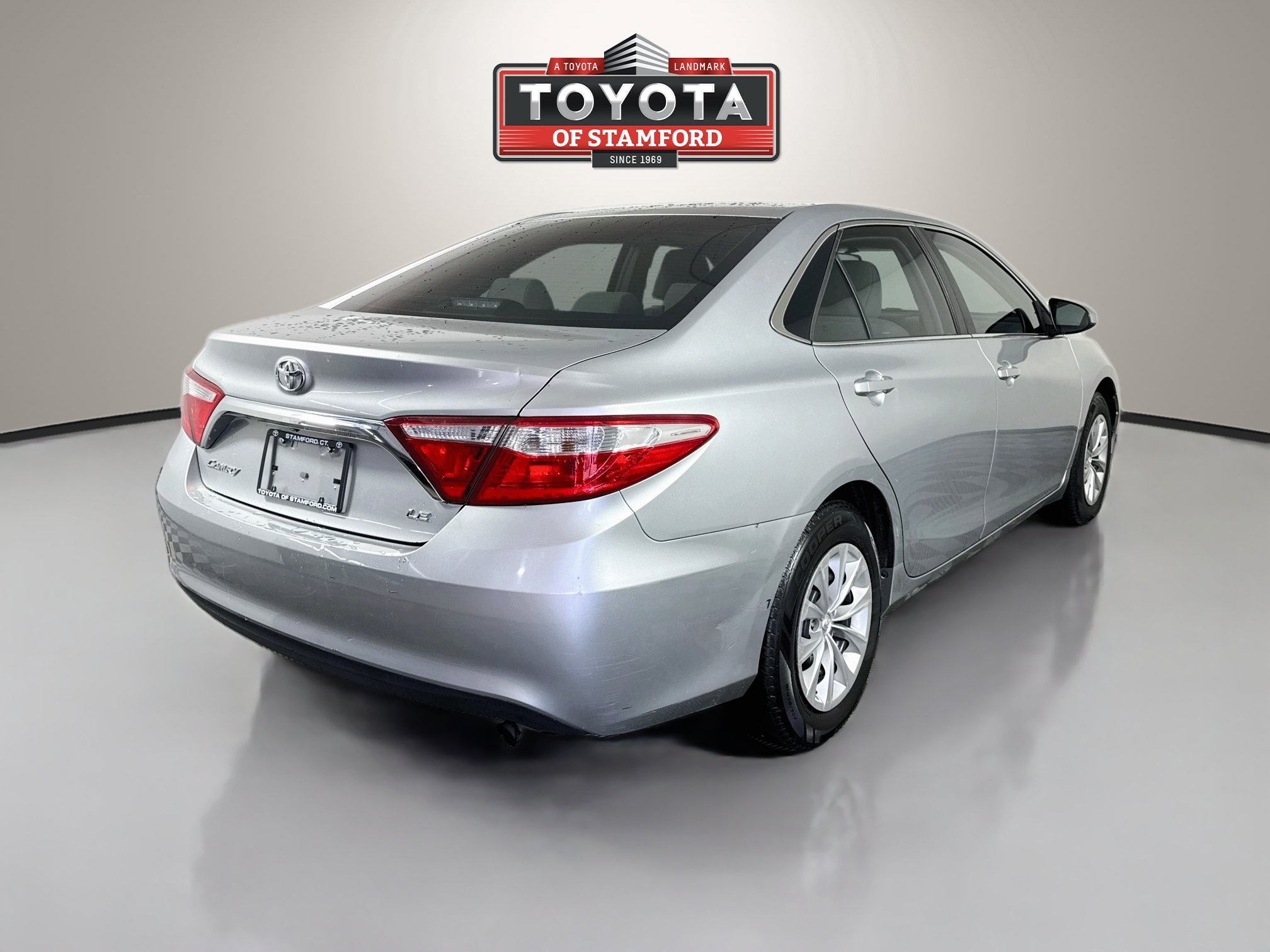 Used 2015 Toyota Camry LE FWD image 7