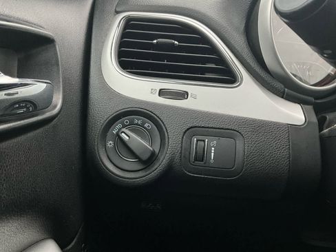 Used 2018 Dodge Journey SE w/ Popular Equipment Group image 22