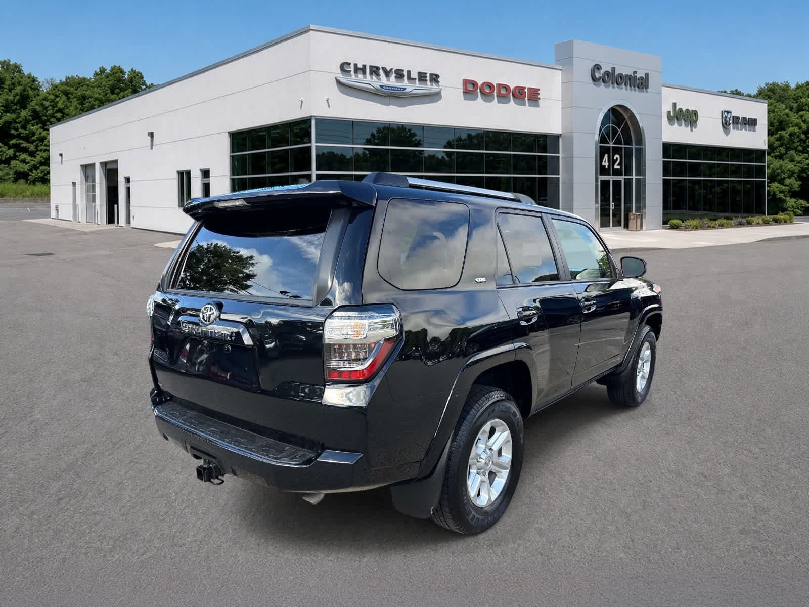 Used 2024 Toyota 4Runner SR5 Premium w/ Moonroof Package AWD/4WD image 5