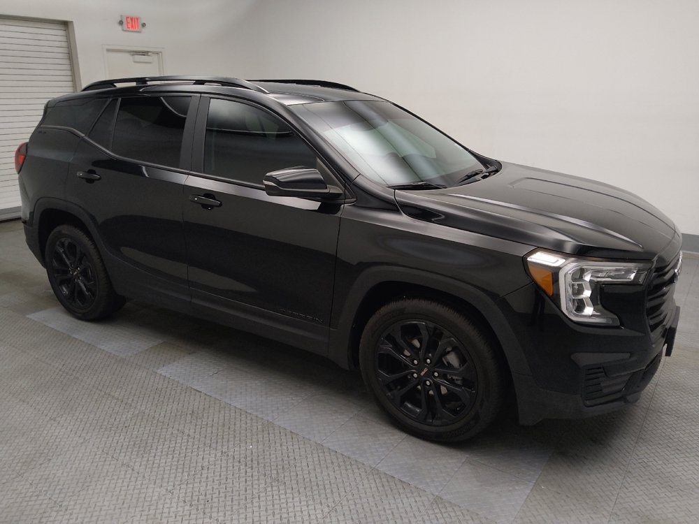 Used 2022 GMC Terrain SLE w/ Elevation Edition FWD image 11
