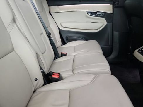 Certified 2026 Volvo XC90 B6 Ultra w/ Protection Package AWD/4WD image 75