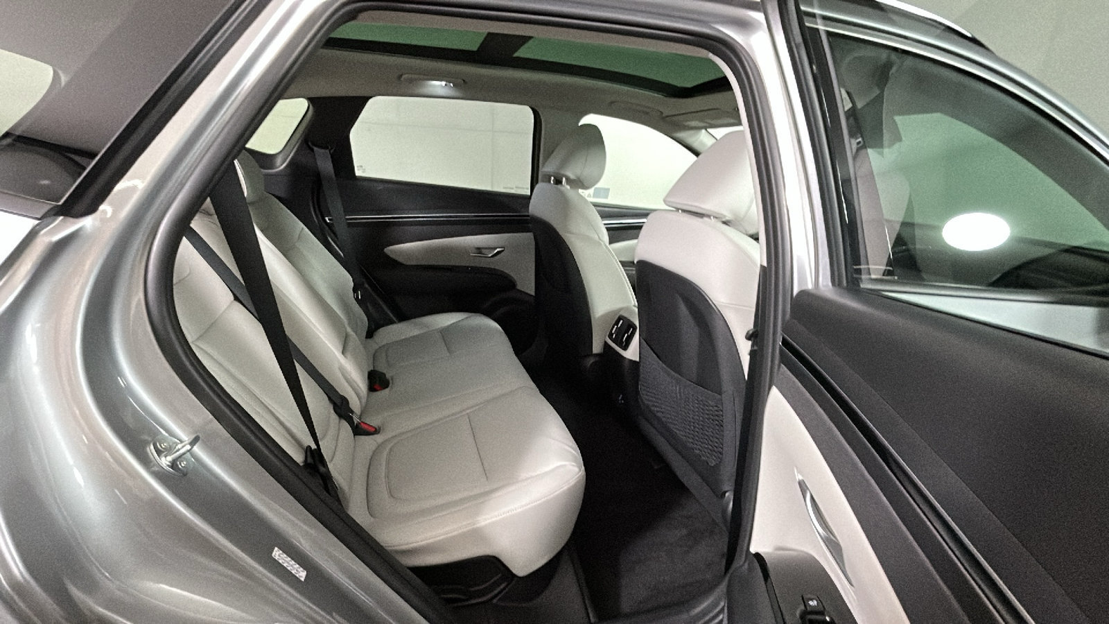 Used 2024 Hyundai Tucson Limited AWD/4WD image 36