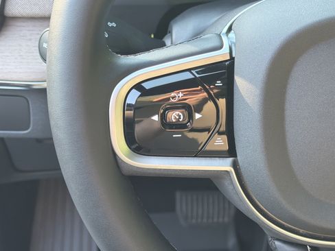 Certified 2026 Volvo XC90 B6 Plus w/ Protection Package Premier AWD/4WD image 19