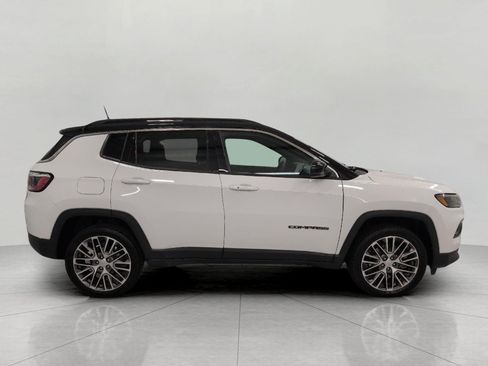 Used 2023 Jeep Compass Limited w/ Elite Group AWD/4WD image 11