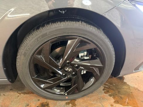 New 2026 Hyundai Elantra SEL Sport FWD image 9