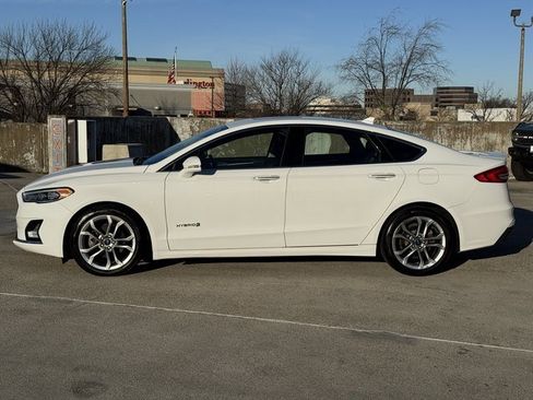 Used 2019 Ford Fusion Titanium image 11