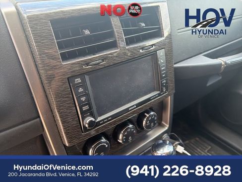 Used 2011 Jeep Liberty Limited w/ Comfort/Convenience Group AWD/4WD image 6