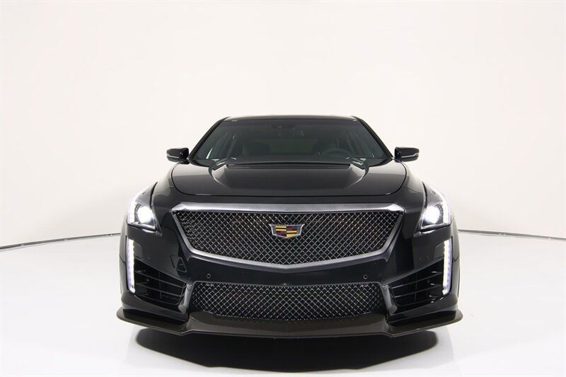Used 2018 Cadillac CTS V w/ Carbon Fiber Package RWD image 3