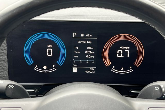 Used 2025 Hyundai Kona SEL FWD image 31