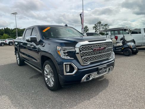 Used 2019 GMC Sierra 1500 Denali w/ Technology Package AWD/4WD image 3