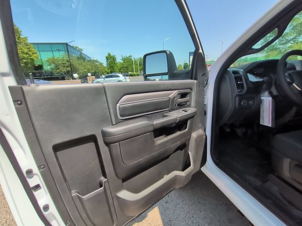 New 2026 RAM 4500 Tradesman AWD/4WD image 18