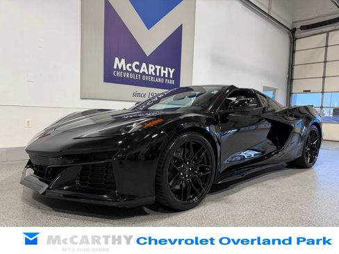 Used 2024 Chevrolet Corvette Z06 RWD image 9