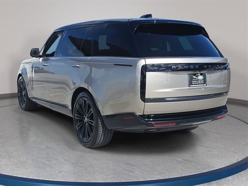 Certified 2024 Land Rover Range Rover Long Wheelbase SE image 7
