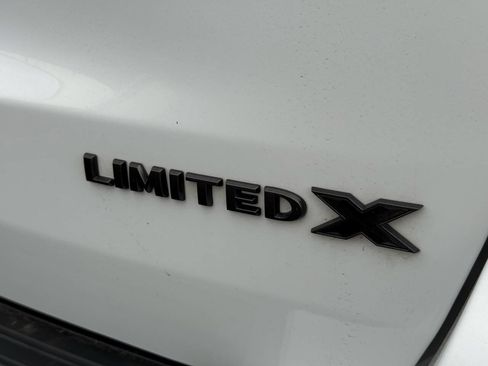 Used 2020 Jeep Grand Cherokee Limited X image 9