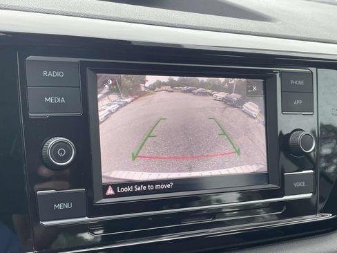 Certified 2023 Volkswagen Taos S FWD image 28