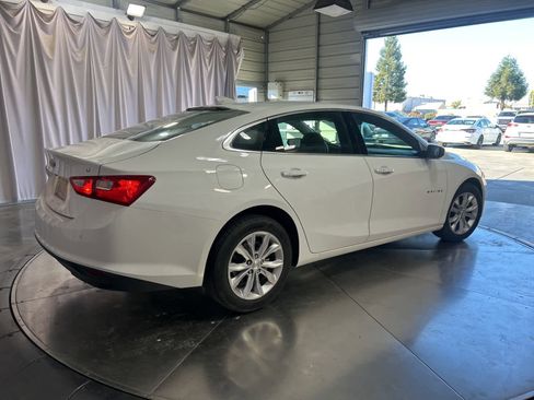 New 2025 Chevrolet Malibu LT image 9